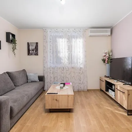 公寓 Amazing In With 3 Bedrooms And Wifi