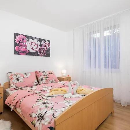 Amazing In With 3 Bedrooms And Wifi * 马图利