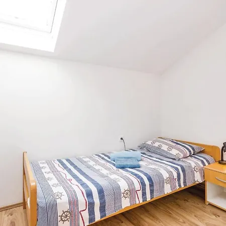 Amazing In With 3 Bedrooms And Wifi 公寓