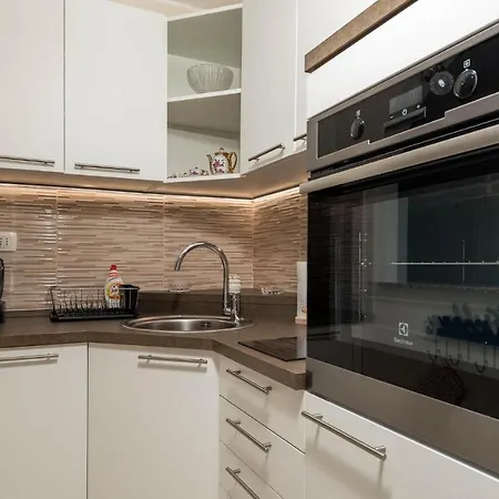 公寓 Amazing In With 3 Bedrooms And Wifi