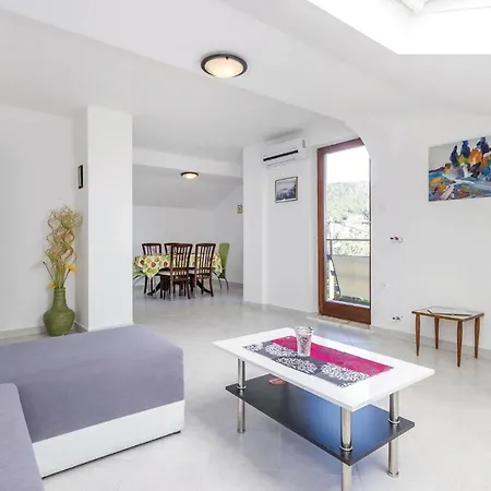公寓 Amazing In With 3 Bedrooms And Wifi 马图利